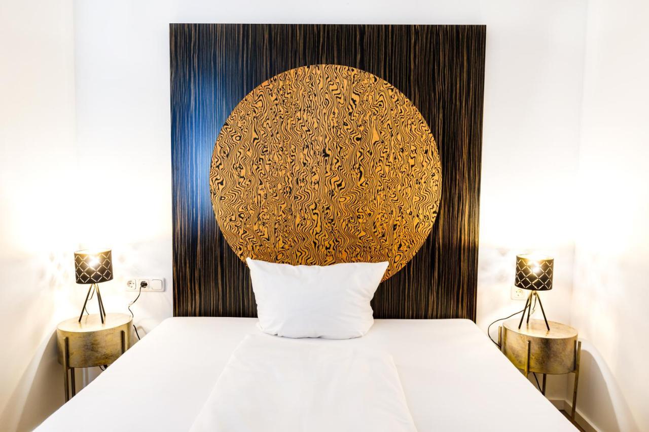 Arthotel Restaurant Pfeffermuehle Ингольштадт Экстерьер фото